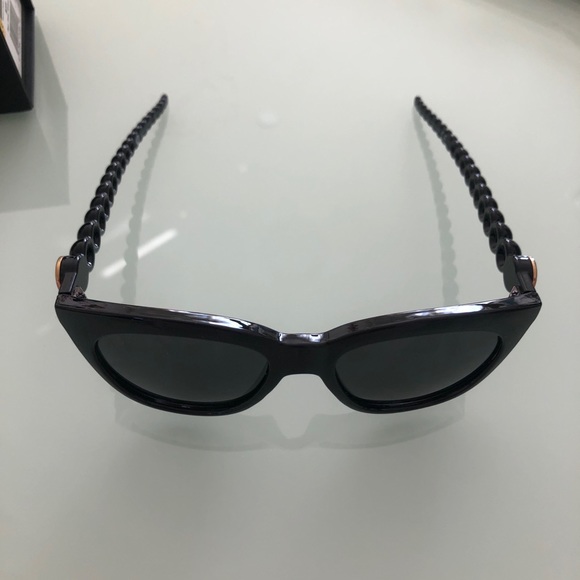 Black Sunglasses - Picture 9 of 12